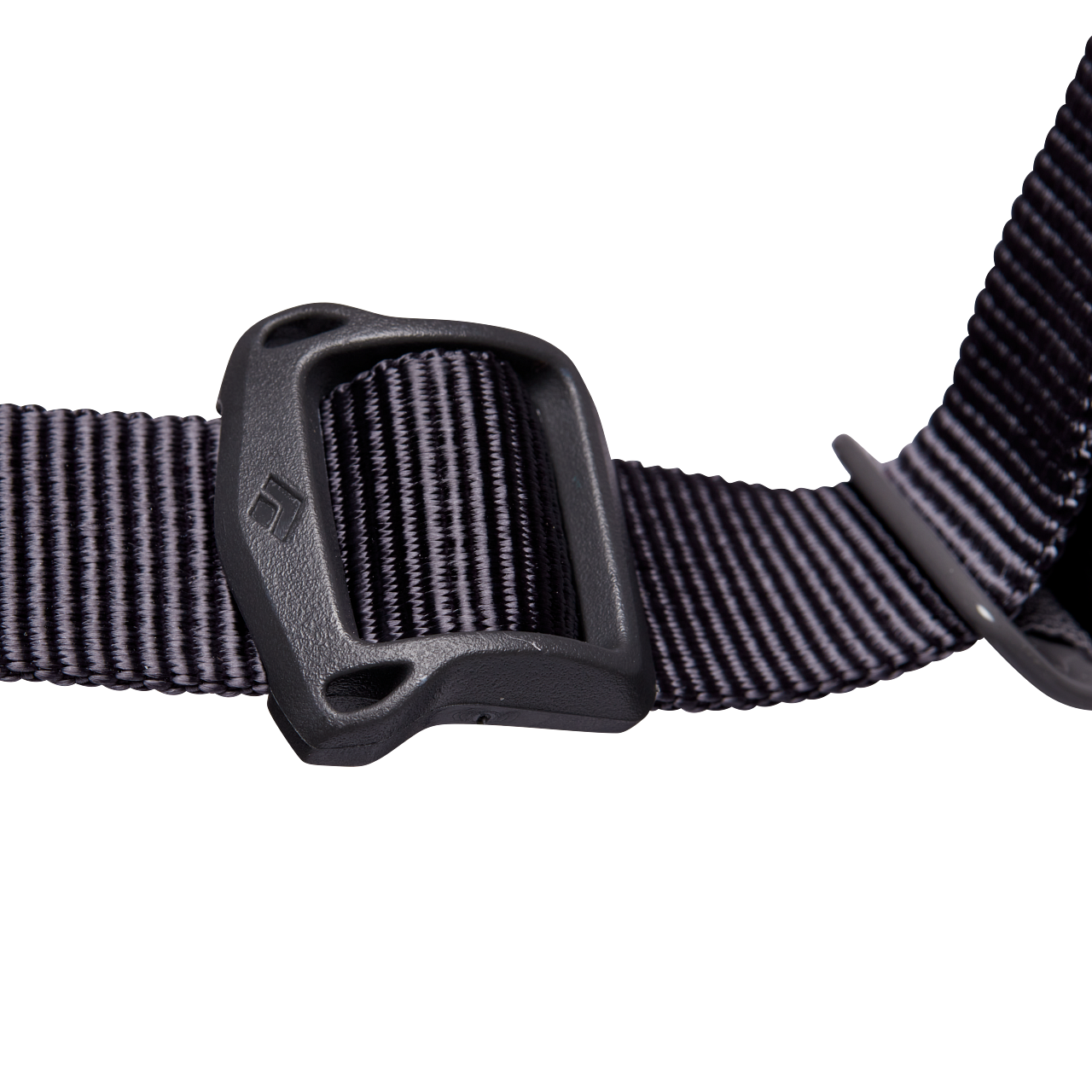 651101_0001_M MOMENTUM HARNESS_ANTHRACITE_05_