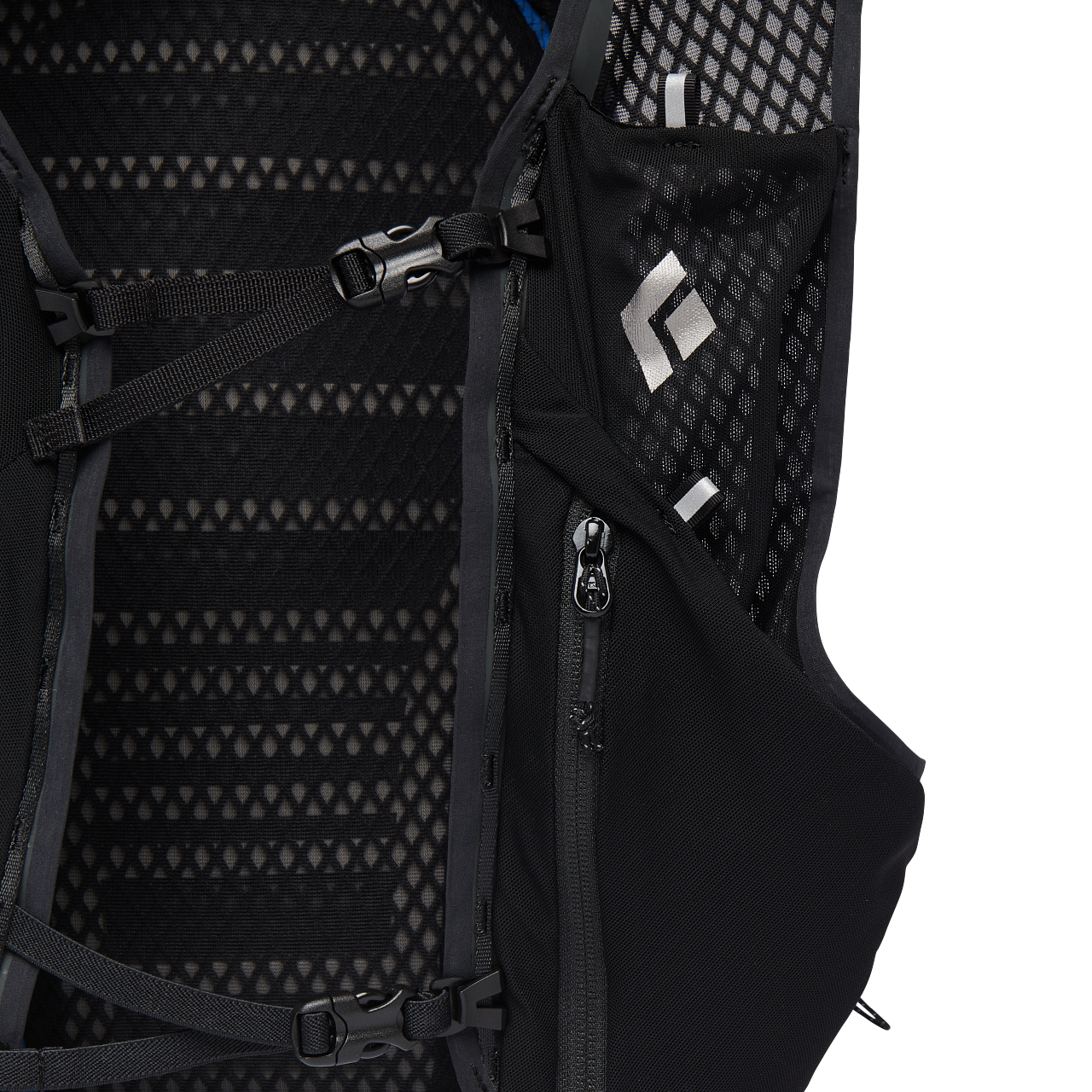 680003_4031_DISTANCE 8 BACKPACK_Ultra Blue_03_