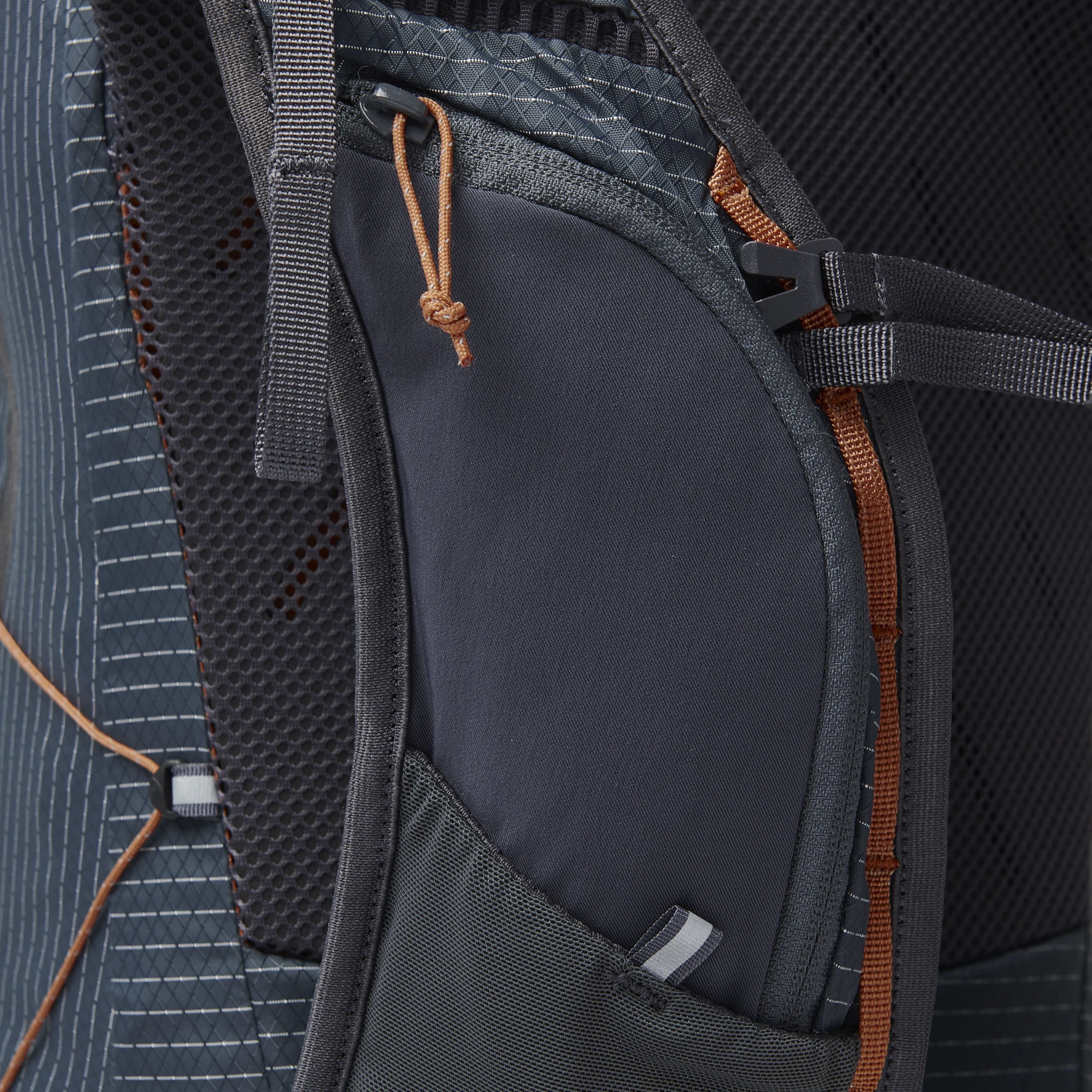 680015_9491_PURSUIT BACKPACK 30 L_Carbon Moab Brown_05_