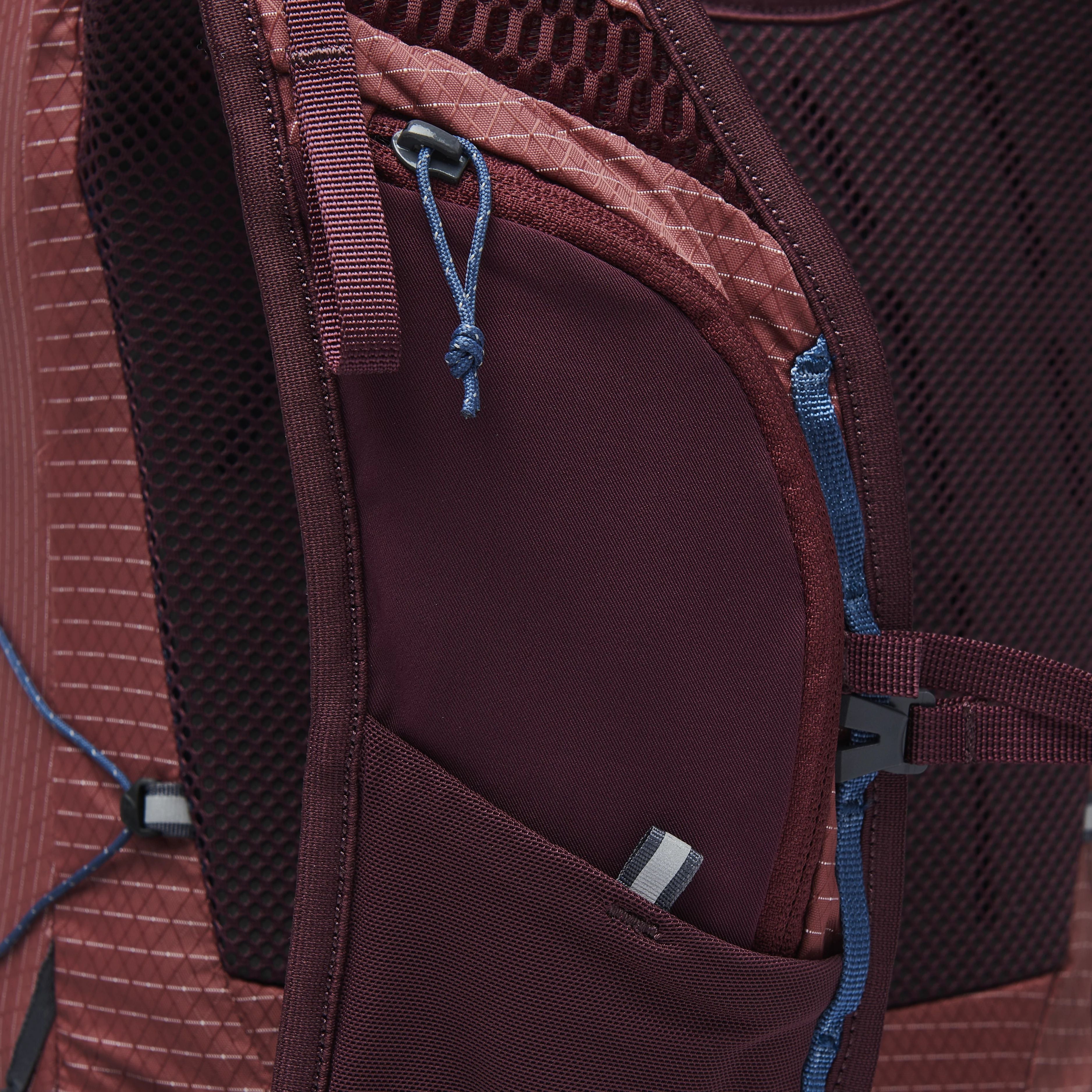 680016_9492_W PURSUIT BACKPACK 30 L_Cherrywood Ink Blue_05_