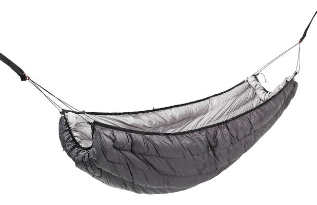 HUQD_hanging_01-618x400