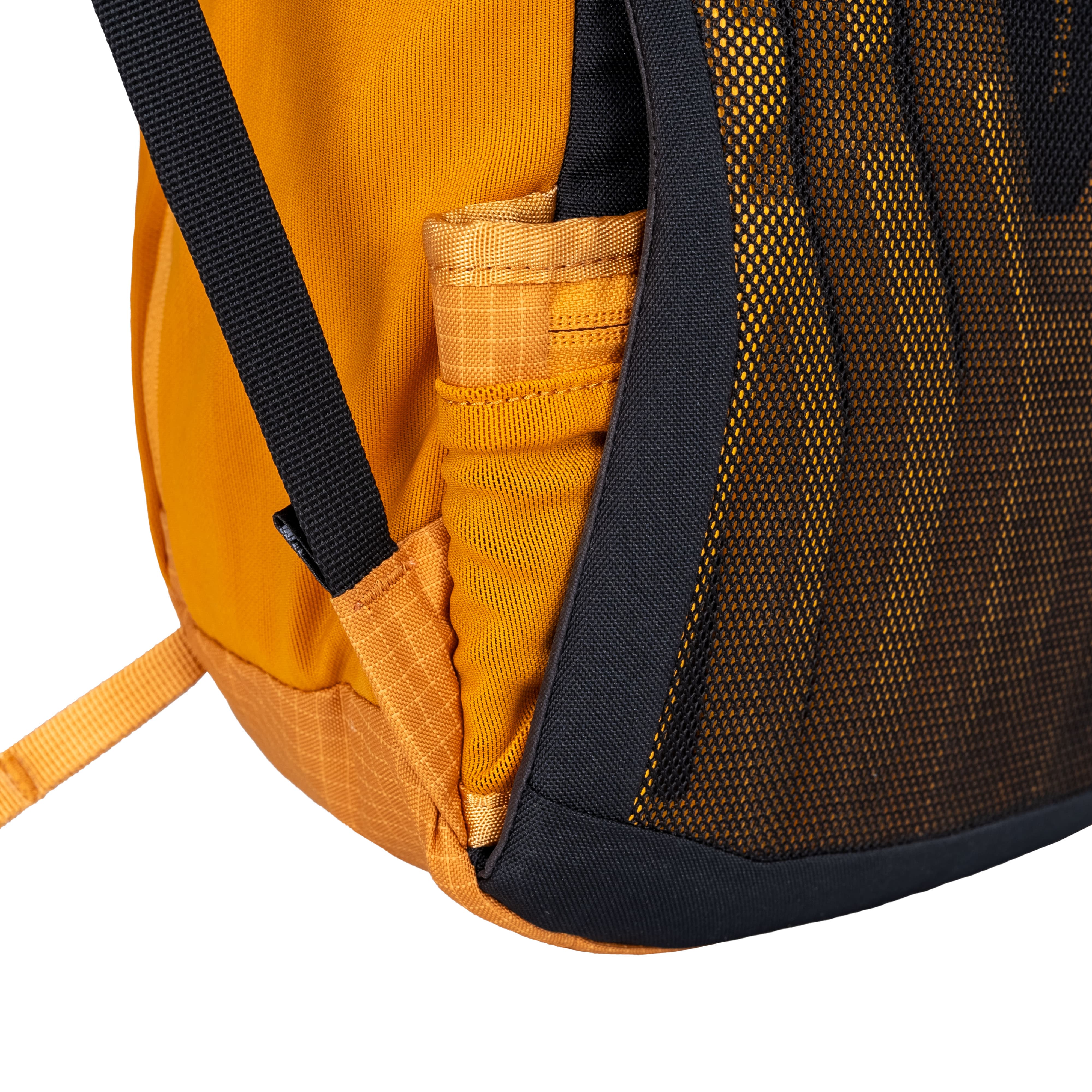 skyline-12-20-hip-belt-stow-away